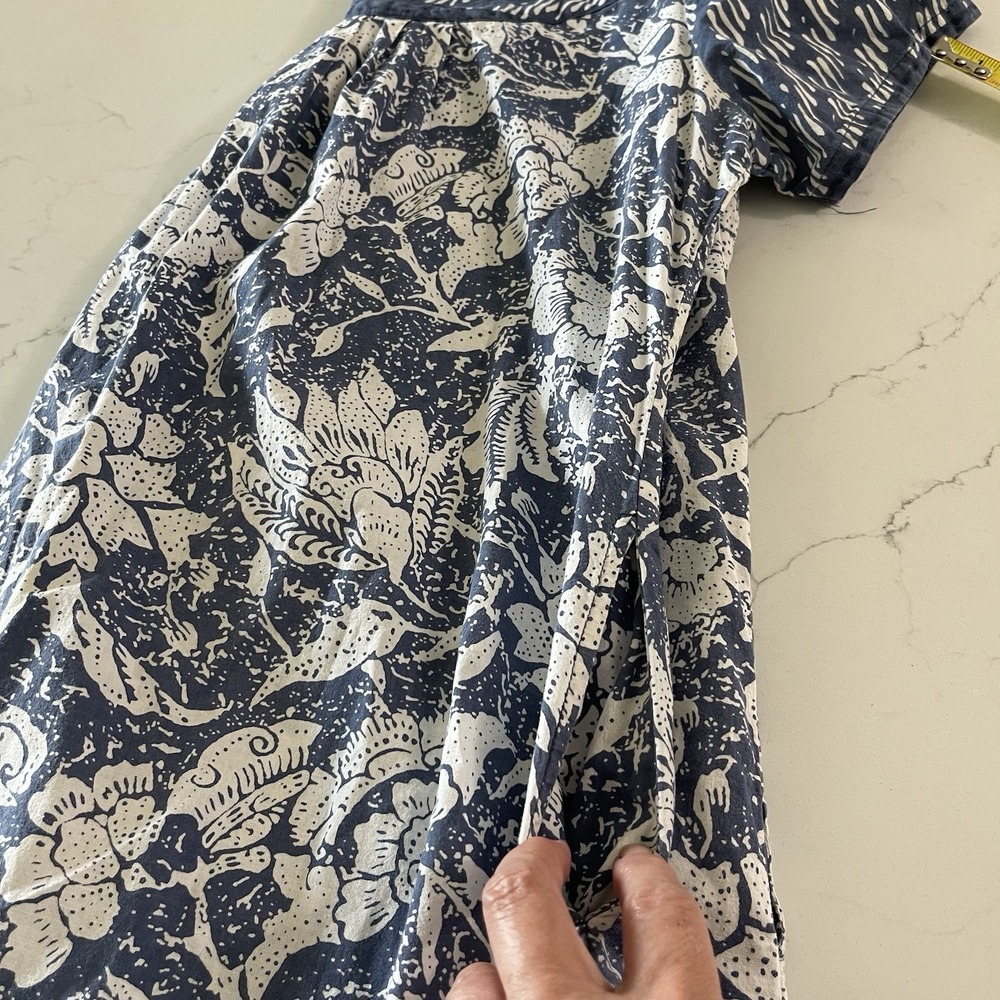 The Vermont Country Store Midi Dress Womens Sz M Blue White Floral India Muumuu - Picture 10 of 10